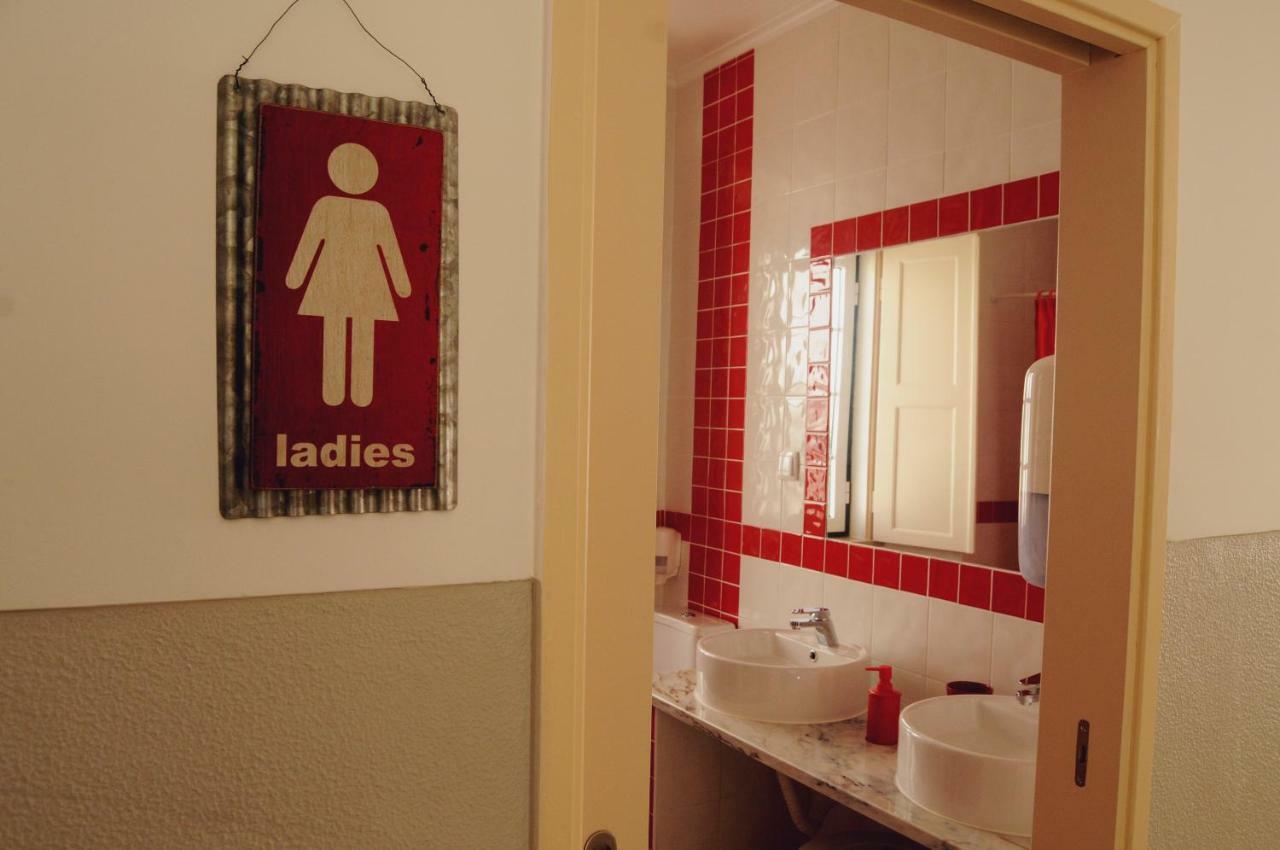Origens Hostel Sines Eksteriør billede